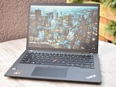 Lenovo ThinkPad T14s G3: Leiser Business-Laptop mit Intel Core i7 und 32 GB RAM reduziert im Angebot (Bild: AMD-Modell, Notebookcheck)