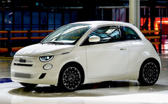 Neuer Fiat 500 Hybrid Torino (2025): Rückkehr des Klassikers mit Mildhybrid-Technologie (Bildquelle: Fiat)