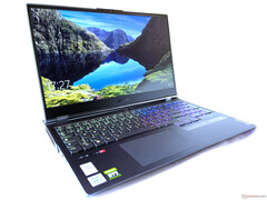 Das Lenovo Legion 7 ist mit einem atemberaubenden 240-Hz-Bildschirm ausgestattet