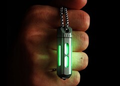 Xedge spendiert dem NoxTi-Schlüsselanhänger ein Upgrade auf gleich drei Tritium-Röhren.