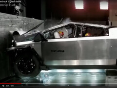 Insassen des Cybertrucks sind in fast jeder Situation bestens geschützt. (youtube/4Drive Time)