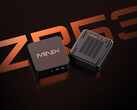 Der ZR535 wird vom kürzlich vorgestellten, aber bereits veralteten Ryzen 5 3501U angetrieben. Abbildung: Ein Werbefoto, das die Ober- und Unterseite des Mini-PCs zeigt.