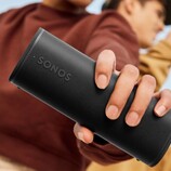 Sonos soll einen noch kompakteren Lautsprecher als den abgebildeten Sonos Roam 2 entwickelt haben. (Bildquelle: Sonos)