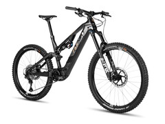 R.E735 Core: Neues, gut ausgestattetes E-Bike