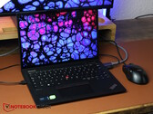 Lenovo verkauft das ThinkPad X13 2-in-1 Gen 5 momentan zum deutlich reduzierten Deal-Preis von unter 1.000 Euro