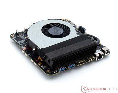 Blick auf die Kühlung des Acemagic AD15