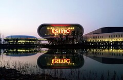 TSMCs Fab 16 in China darf nur noch ein Jahr mit notwendigem Equipment beliefert werden. (Bild: TSMC)