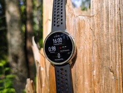 Die Amazfit Active 2 bekommt eine neue Software-Aktualisierung spendiert (Bildquelle: Benedikt Winkel)