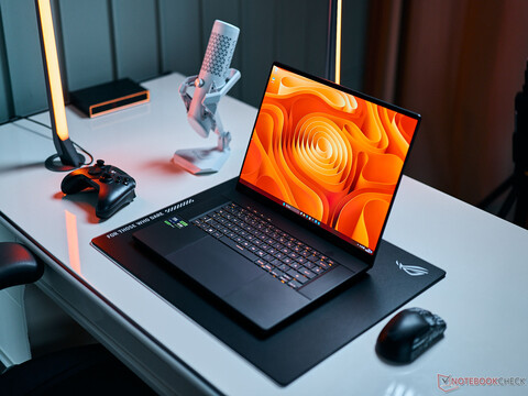 Asus ROG Zephyrus G16 2024 im Test - Flacher Gaming-Laptop jetzt mit AMD Zen 5