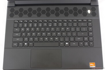 Nahezu identisches Tastatur-Layout wie beim Alienware x16 R1