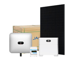 Solaranlage mit Stromspeicher und Hybridwechselrichter von Huawei (Bild: Huawei, Ja Solar, DealClub)
