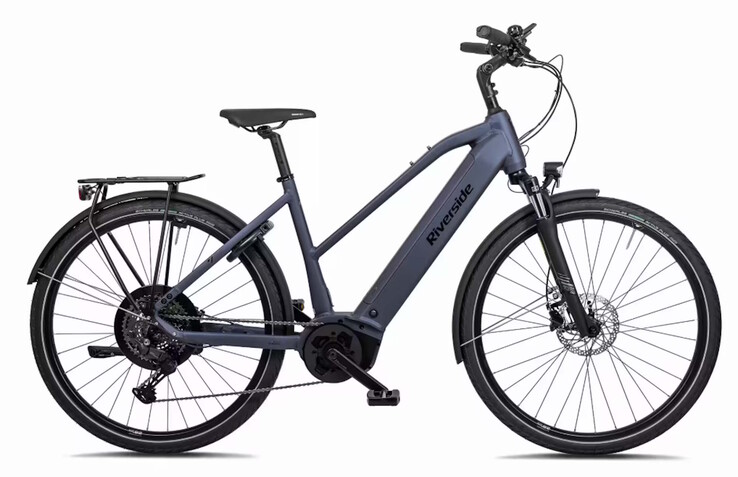 Mit Trapezrahmen gibt es das rund 30 Kilogramm schwere Fahrrad ebenfalls