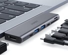 MacBooks sind großartige Laptops, doch für den Anschluss der meisten Geräte braucht man einen Adapter. (Bild: Aukey)