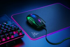 Die Seiten der Razer Naga Pro können getauscht werden, um die Buttons den eigenen Vorlieben anzupassen. (Bild: Razer)
