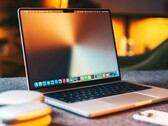 Apple soll das "Liquid Glass"-Design in macOS 27 überarbeiten.