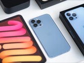 Das Apple iPhone 13 Pro darf in Brasilien nicht mehr verkauft werden, wenn Apple kein Ladegerät beilegt. (Bild: Phúc Khang Mobile)