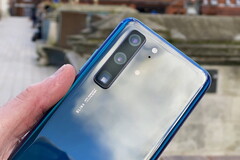 Huawei erlaubt Journalisten das Fotografieren eines P40-Prototypen. Vermutlich sieht das finale Modell anders aus. (Bild: Digital Trends)