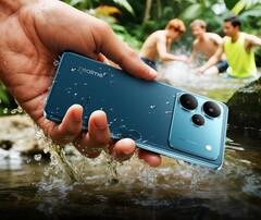 Das Realme P4 Pro 5G wird in drei Farben angeboten, inklusive Mitternachtsblau. (Bildquelle: Realme)