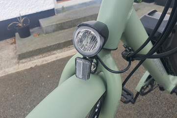 Licht vorne beim Touroll B2 E-Bike