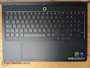 Tastatur und Touchpad