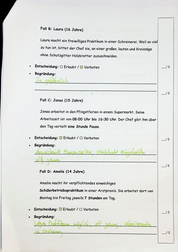 DIN A4 Dokumente erkennt und scannt der CZUR ET Max schnell und problemlos