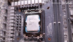 Der ES 14901KE auf einem Mainboard