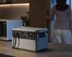 Die DJI Power Auro 2000 Elite (im Bild).