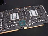 Die AMD Radeon Pro W6800X Duo packt zwei Navi 21 GPUs auf ein einzelnes Mainboard. (Bild: der8auer)