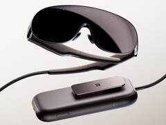 Die Meta VR-Brille wird mit einem fest verbundenen Akku geliefert, der eine Betriebsdauer von bis zu drei Stunden ermöglicht.