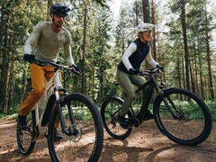 Turbo Tero 5.0 EQ: Alltagstaugliches E-Bike auch für Ausflüge ins Gelände (Bildquelle: Specialized)