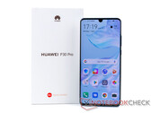 Das Huawei P30 und das P30 Pro erhalten endlich auch in Europa das Update auf EMUI 10.1. (Bild: Notebookcheck)