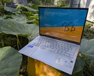 Asus ZenBook 14 OLED UX3405CA, Ultra 7 255H Tests und Spezifikationen