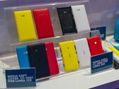 Nokia zeigt Smartphones Lumia 520 und 720 mit Windows Phone 8