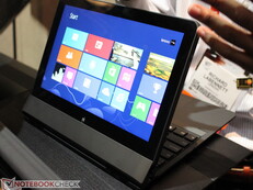 Lenovo stellt 11,6"-Ultrabooks IdeaPad Yoga 11S und ThinkPad Helix vor