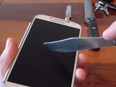 Video: Smartphone Galaxy S4 im Kratztest