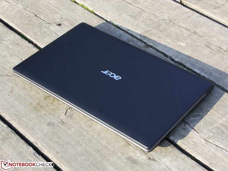 Acer Aspire 5560G-8358G75Mnkk