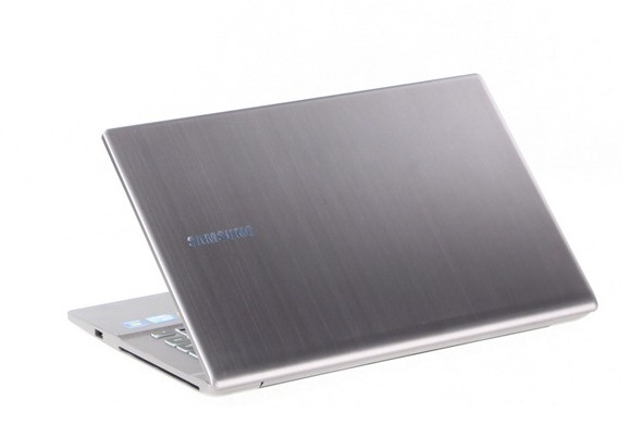 Samsung 700Z4A-S02